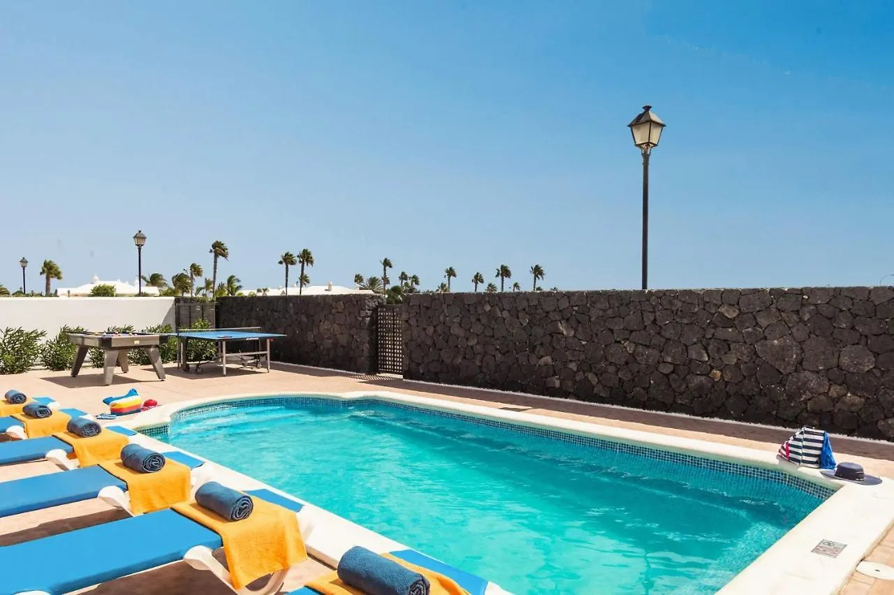 Villa Vesubio By Villa Plus Puerto del Carmen  Puerto del Carmen (Lanzarote)