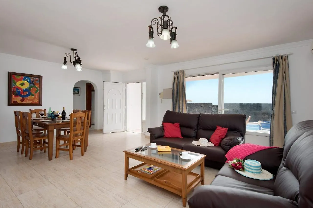 Villa Vesubio By Villa Plus Puerto del Carmen  0*, Puerto del Carmen (Lanzarote) Hiszpania